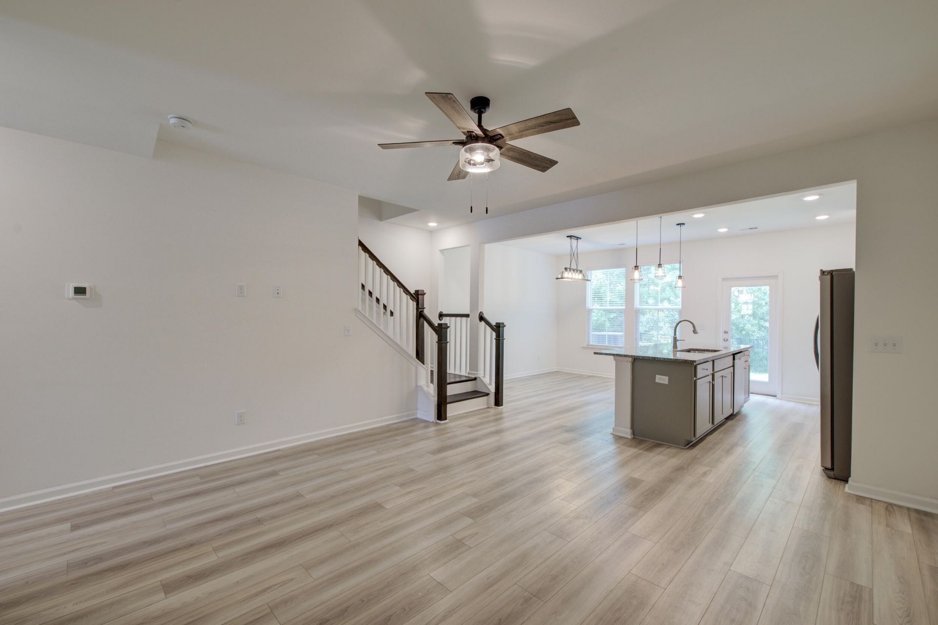 495 Trotters Lane Photo 37
