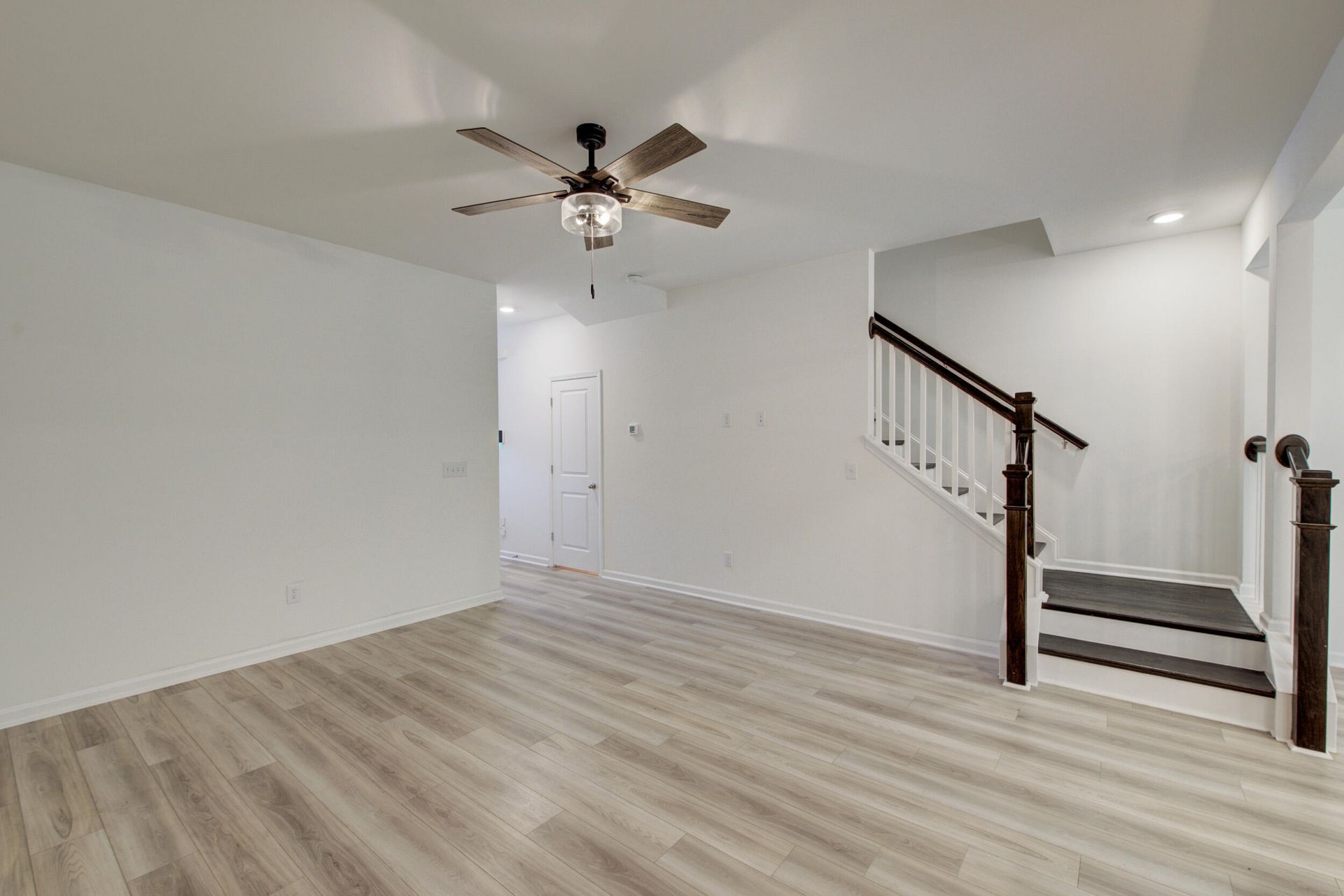 495 Trotters Lane Photo 4