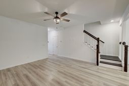 495 Trotters Lane photo 4