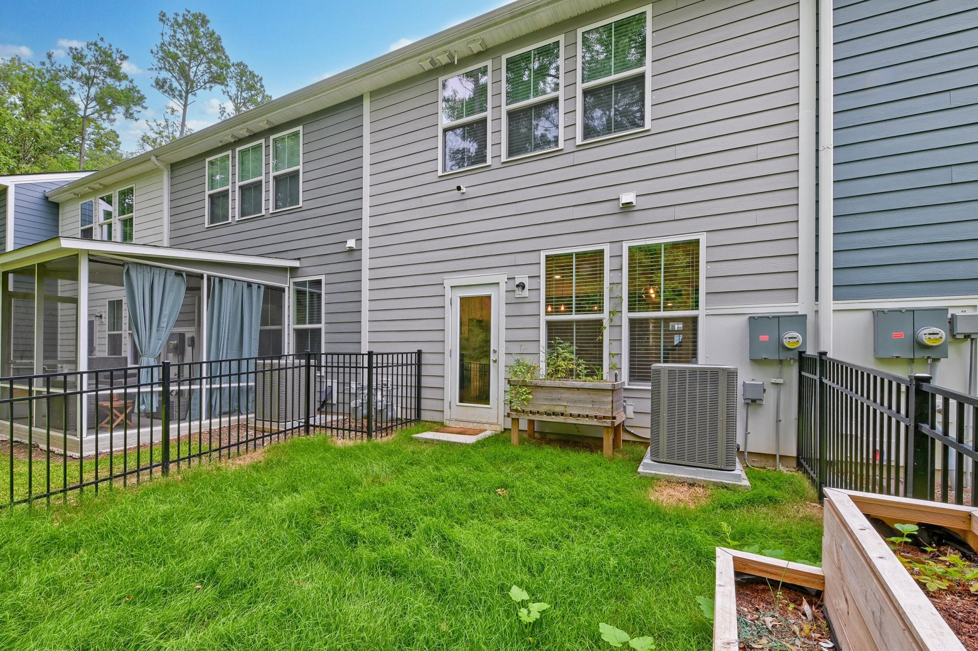 495 Trotters Lane Photo 44
