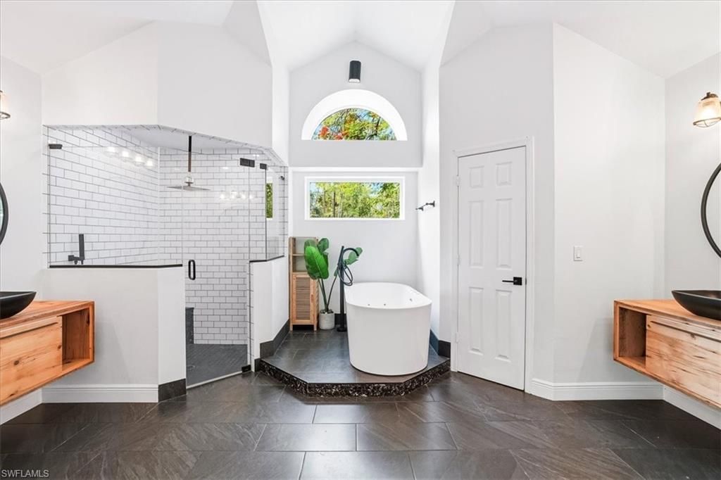 5991 Golden Oaks Ln , Naples, FL 34119 Photo