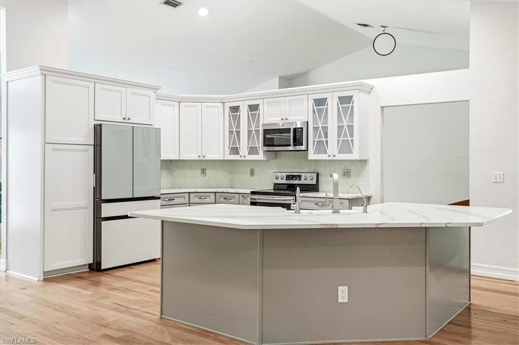 5991 Golden Oaks Ln , Naples, FL 34119 Photo