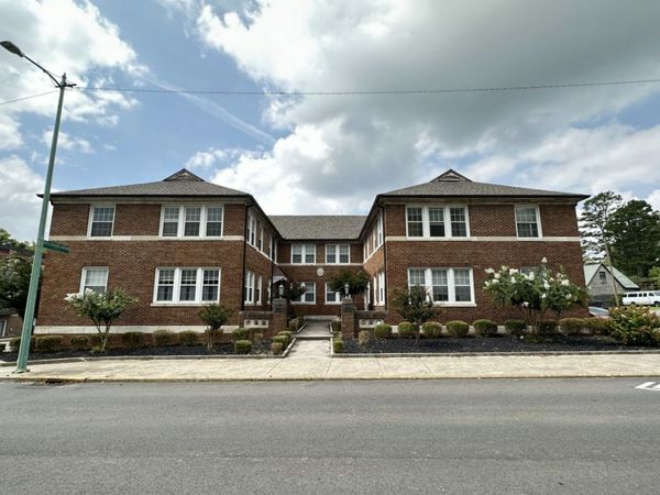 610 N 2nd St, Unit 3, Clarksville, TN 37040