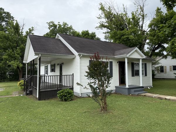 514 E Hogan St , Tullahoma, TN 37388