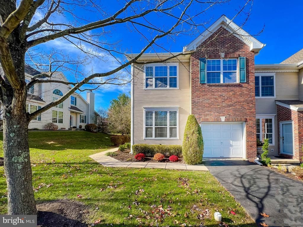 16 DISPATCH DRIVE, WASHINGTON CROSSING, PA 18977