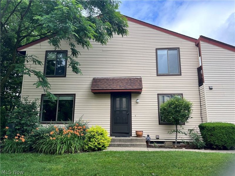 32623 Jefferson Drive, Solon, OH 44139 Photo 2