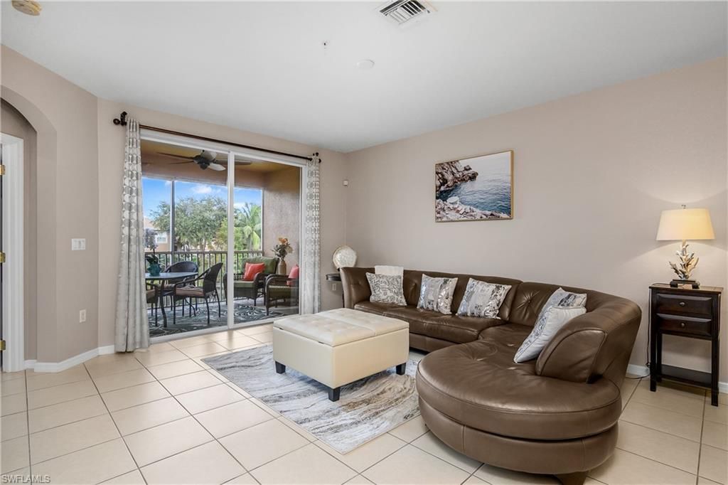 9621 Spanish Moss Way , Unit 3825, Bonita Springs, FL 34135 Photo