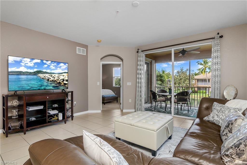 9621 Spanish Moss Way , Unit 3825, Bonita Springs, FL 34135 Photo