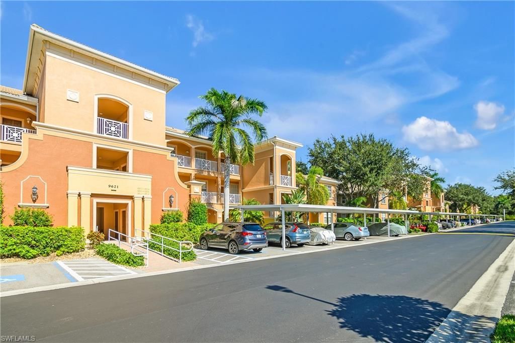 9621 Spanish Moss Way , Unit 3825, Bonita Springs, FL 34135 Photo