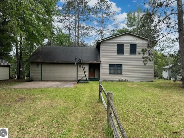 4867 Shore Drive E, Alger, MI 48610