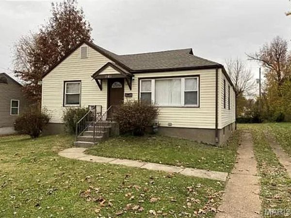 6010 Napier Drive , St Louis, MO 63134