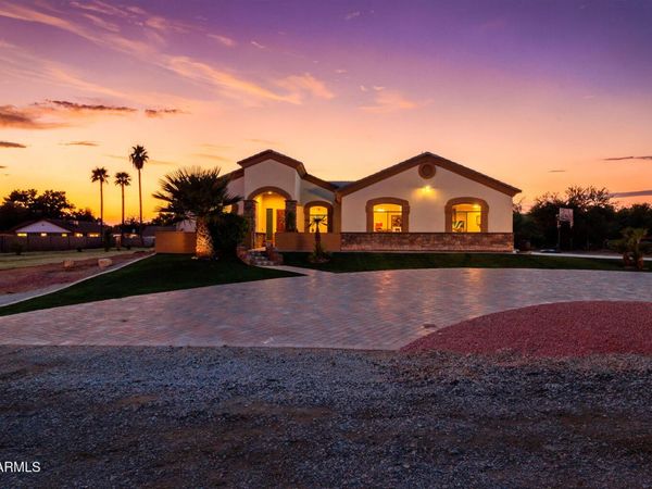 5618 S 100TH Avenue, Tolleson, AZ 85353