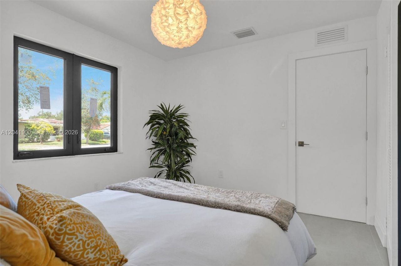 211 Washington Dr, Coral Gables, FL 33133 Photo