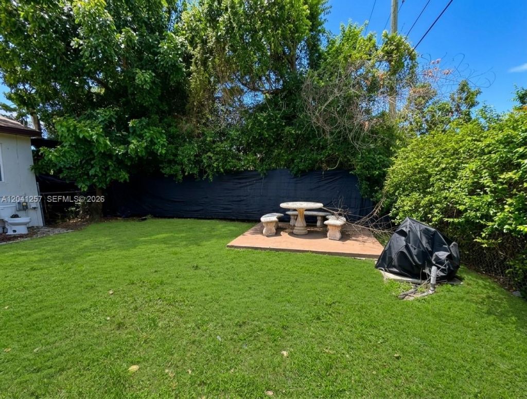 19700 NE 11th Pl, Miami, FL 33179 Photo