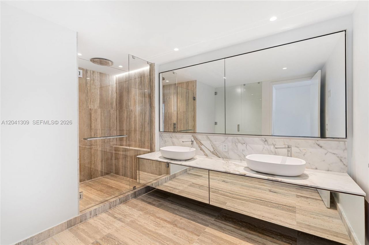 10201 Collins Ave , Unit 906, Bal Harbour, FL 33154 Photo