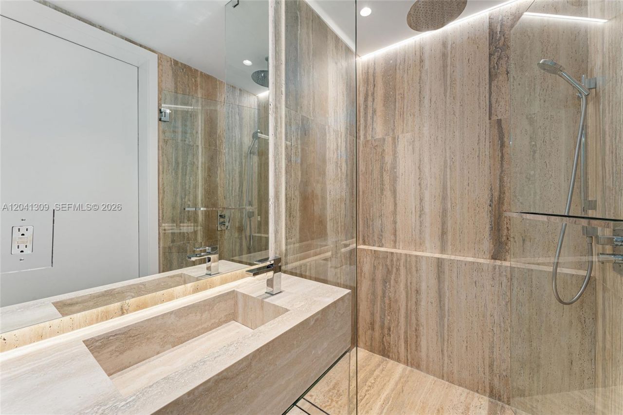 10201 Collins Ave , Unit 906, Bal Harbour, FL 33154 Photo