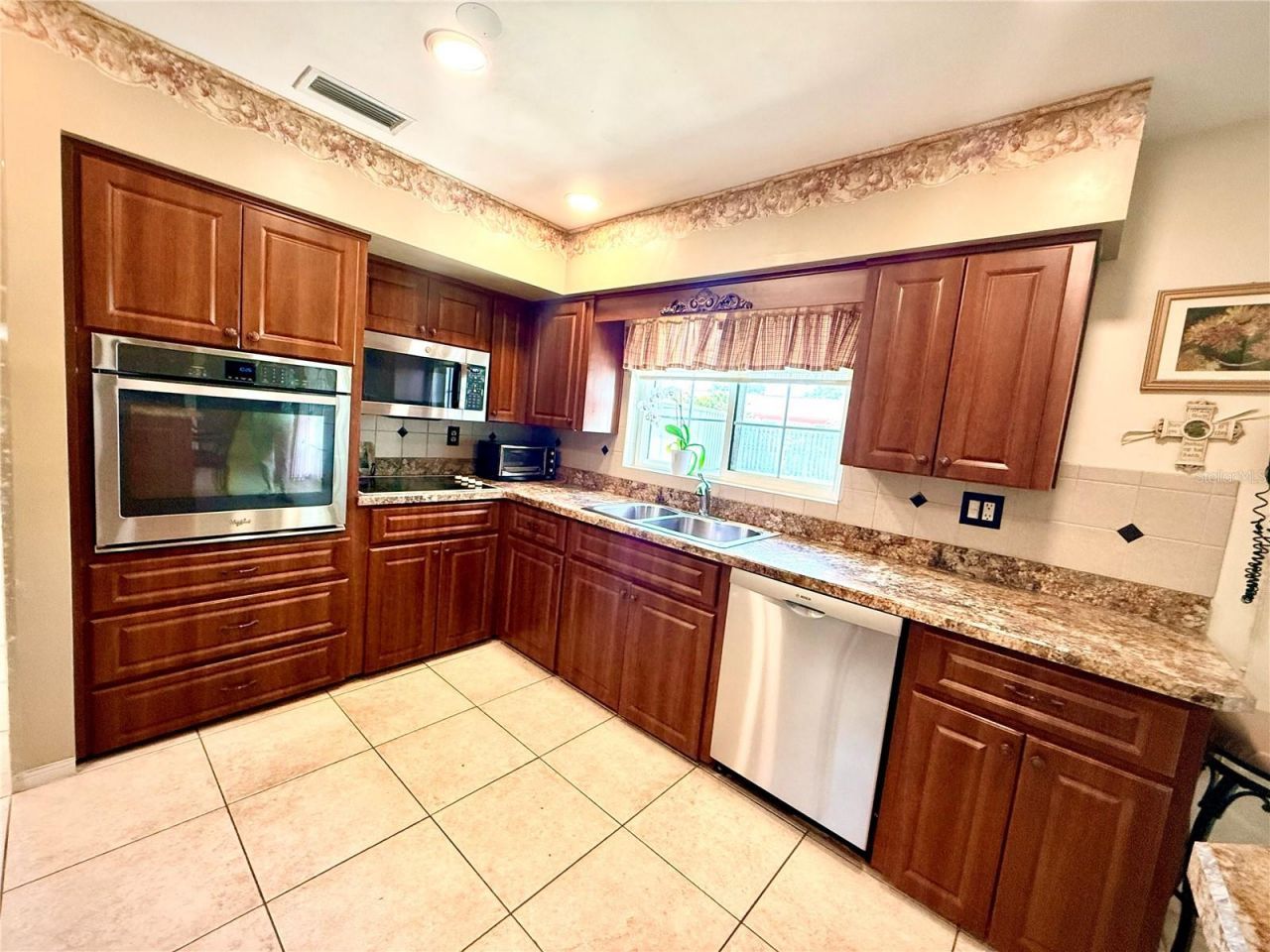 6086 28th Avenue N, Saint Petersburg, FL 33710 Photo