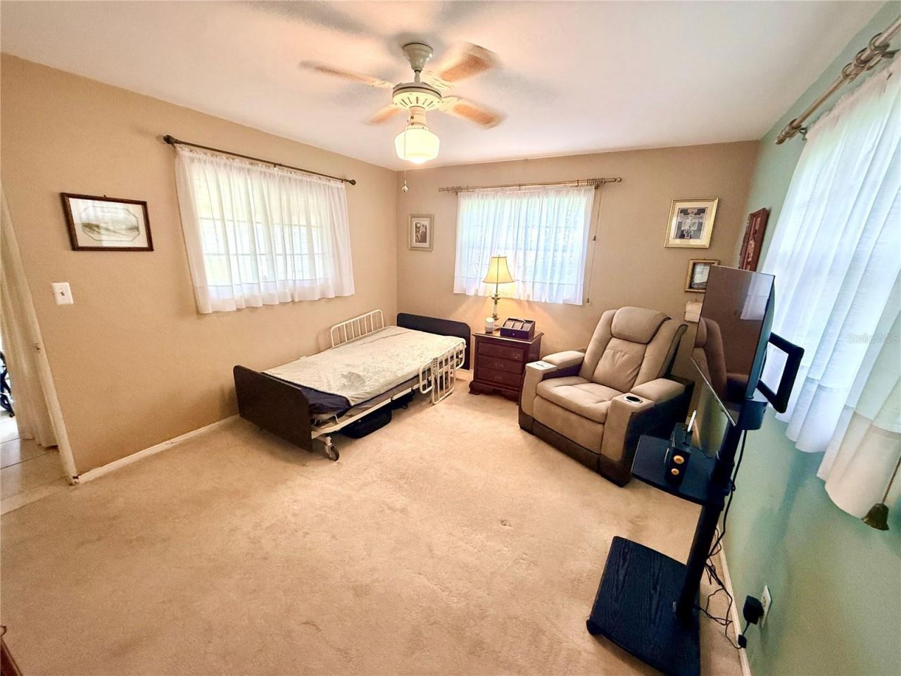 6086 28th Avenue N, Saint Petersburg, FL 33710 Photo