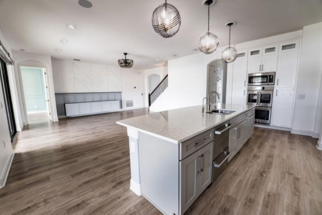913 Buckhurst Drive , Spring Hill, FL 34609 Photo