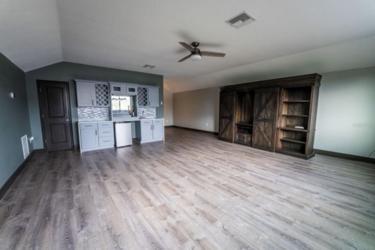 913 Buckhurst Drive , Spring Hill, FL 34609 Photo