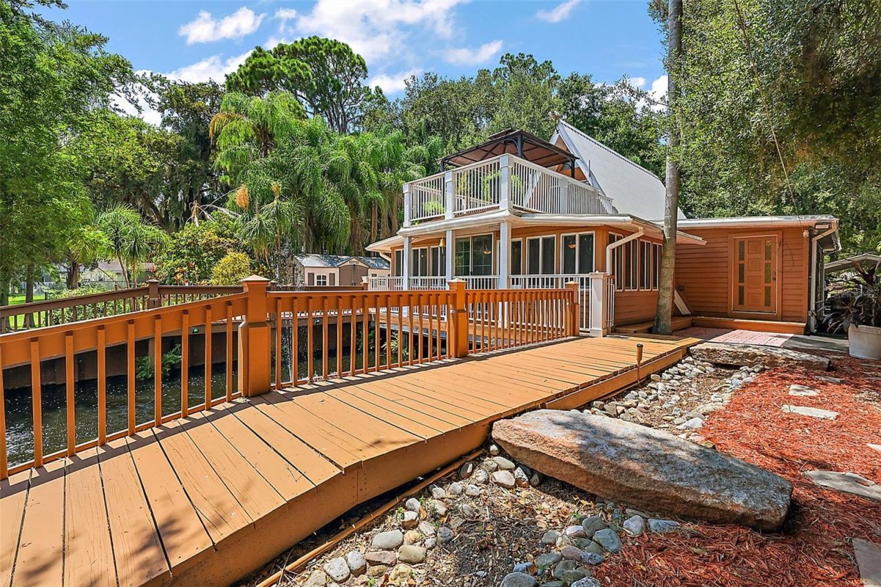 507 Lakeshore Drive, Eustis, FL 32726 Photo