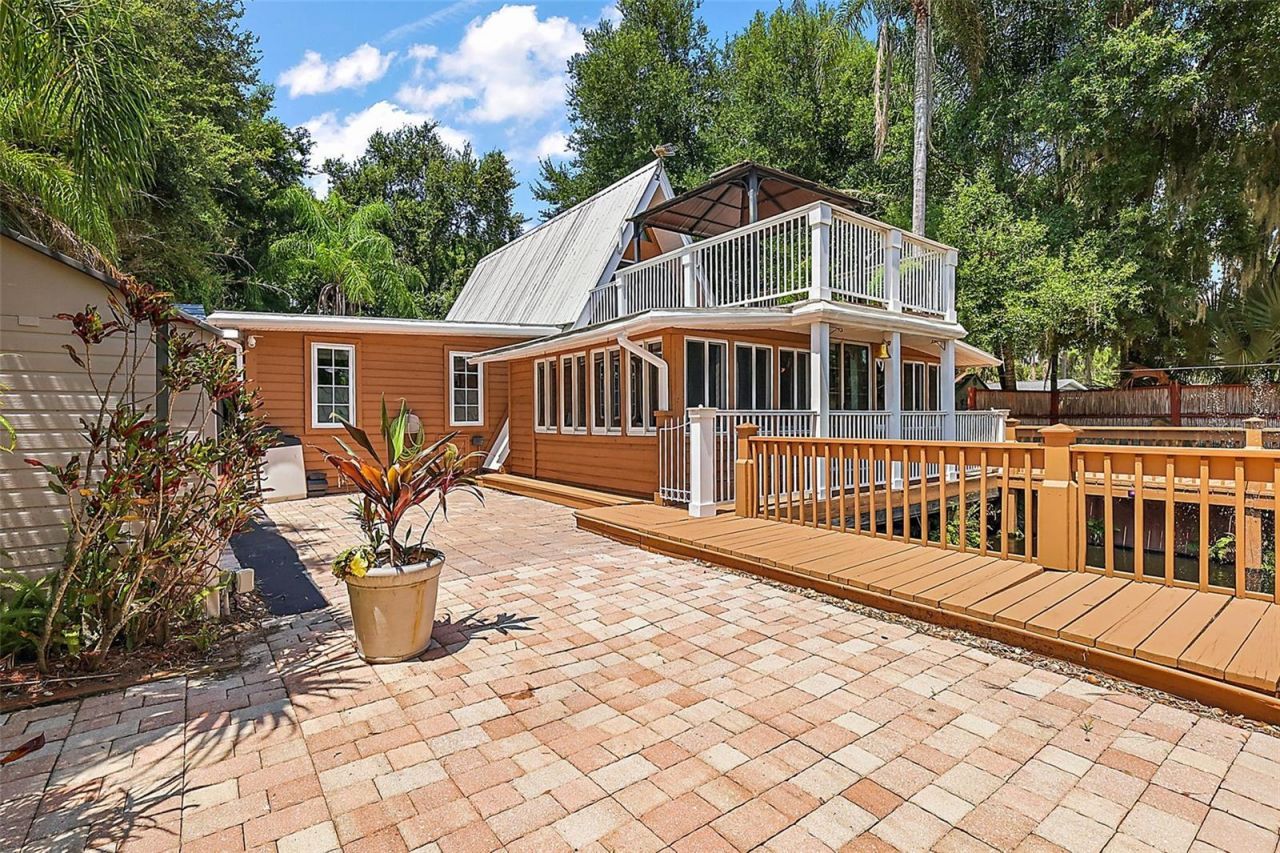 507 Lakeshore Drive, Eustis, FL 32726 Photo