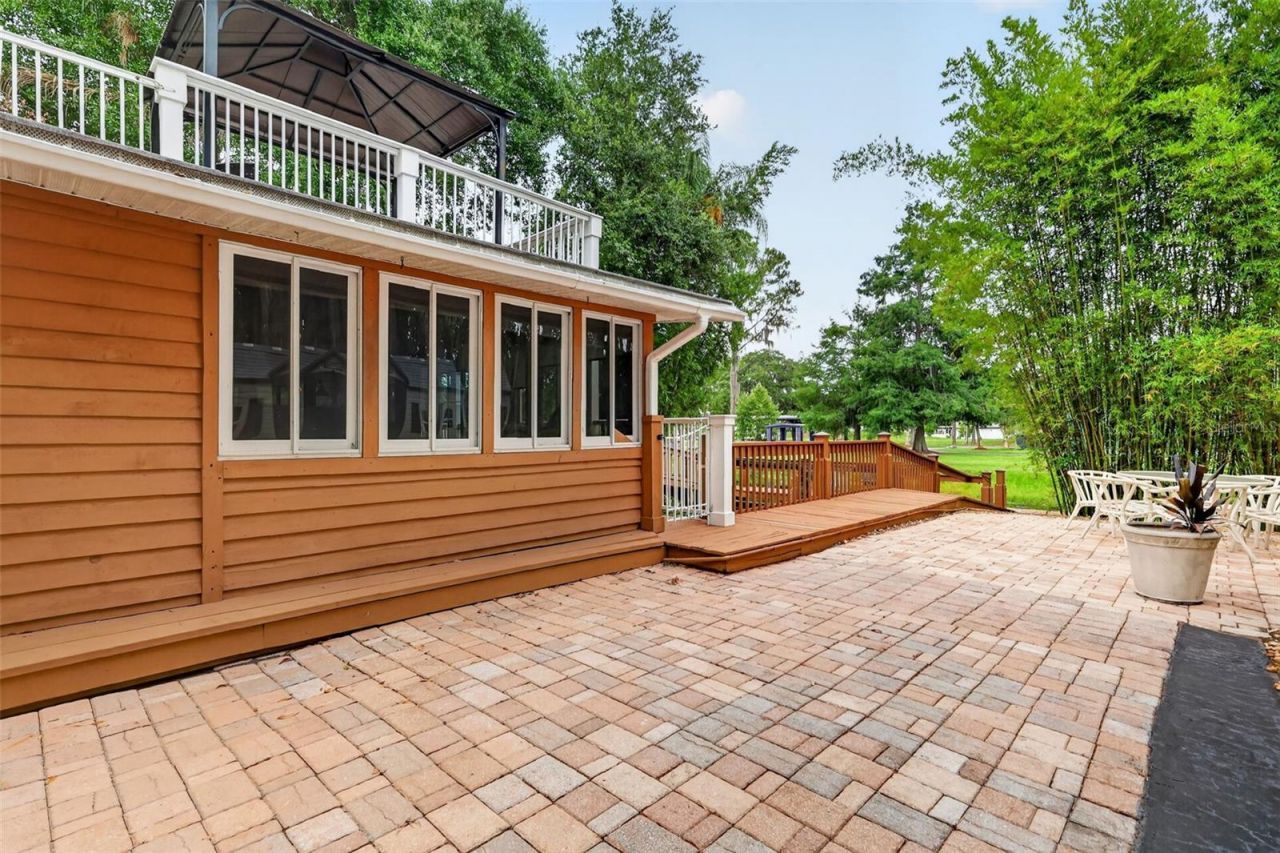 507 Lakeshore Drive, Eustis, FL 32726 Photo
