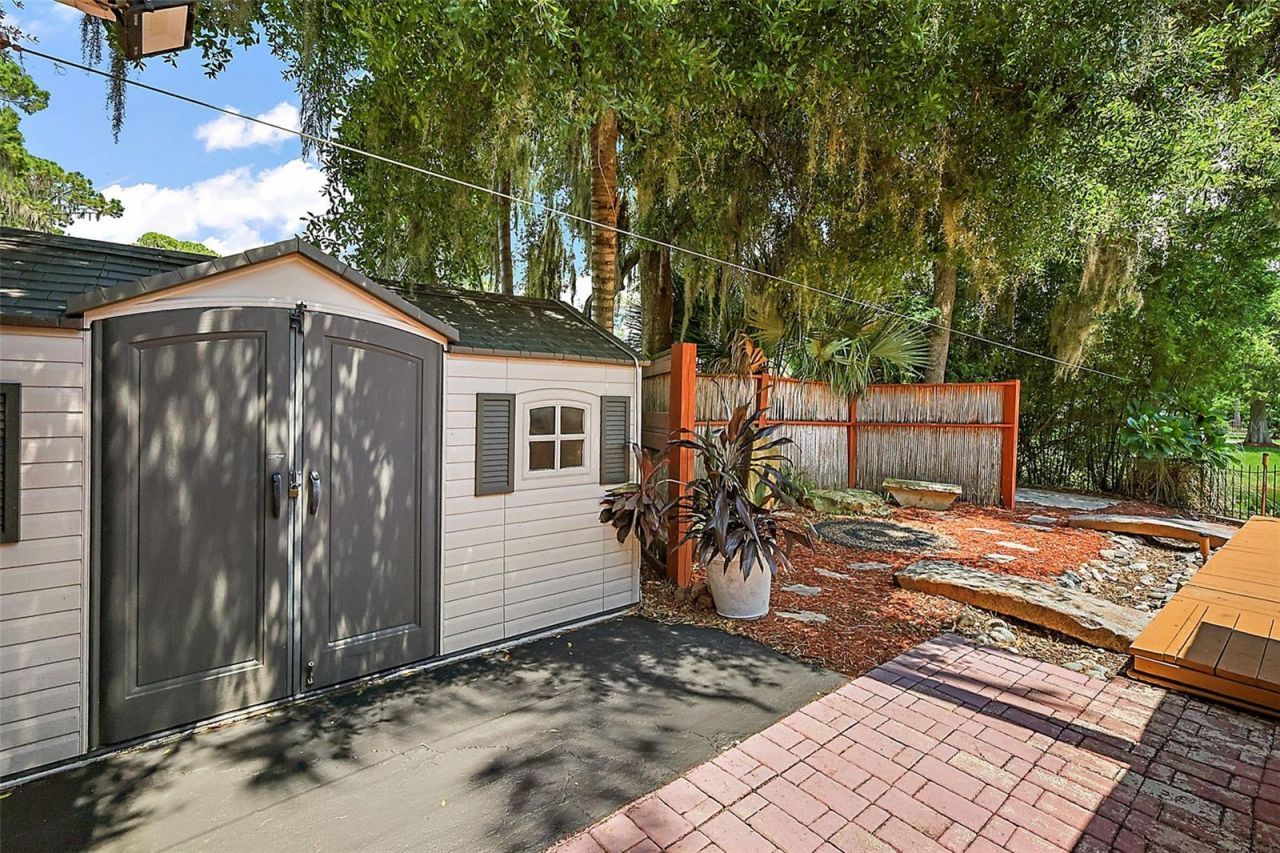 507 Lakeshore Drive, Eustis, FL 32726 Photo
