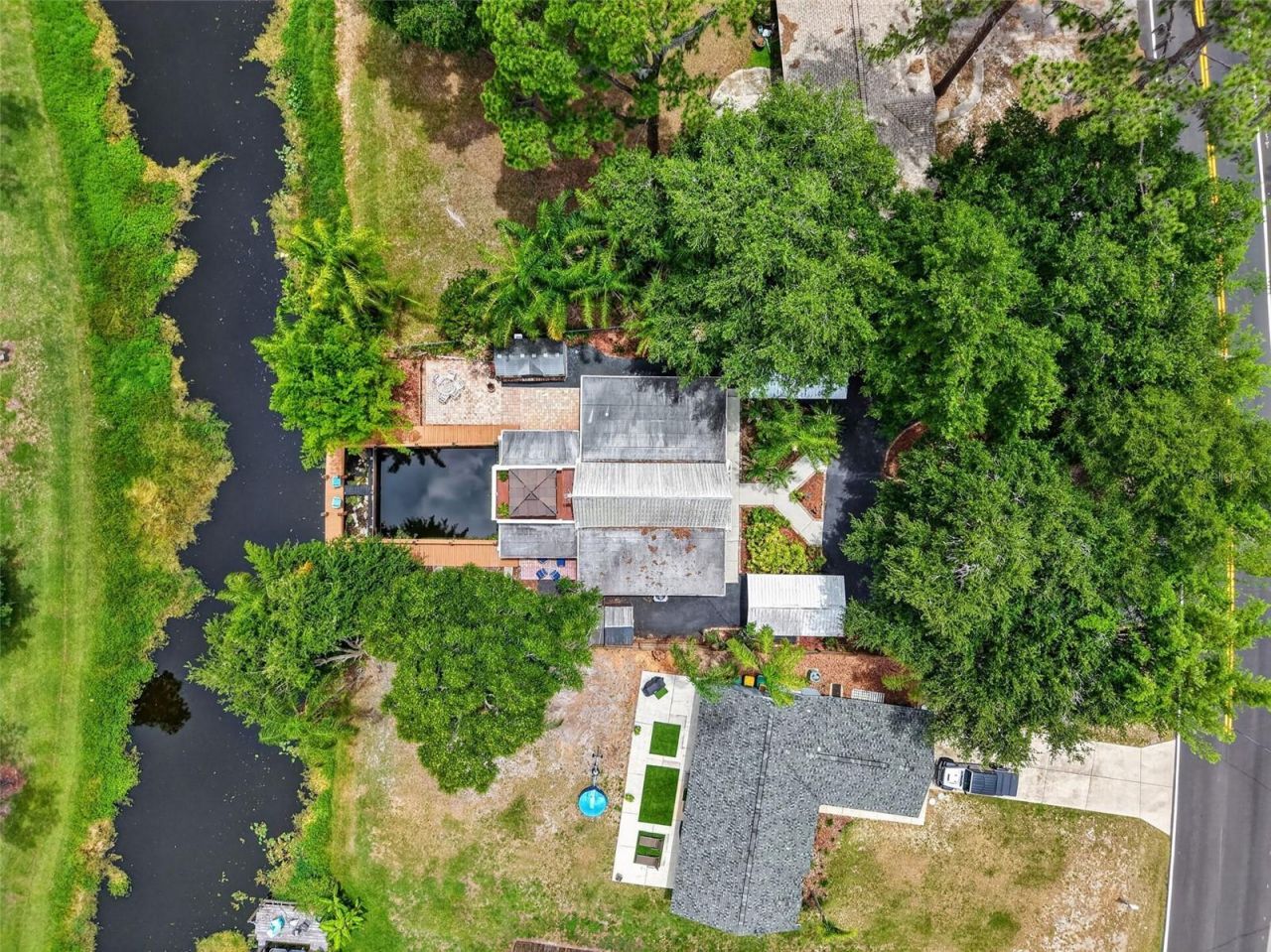 507 Lakeshore Drive, Eustis, FL 32726 Photo