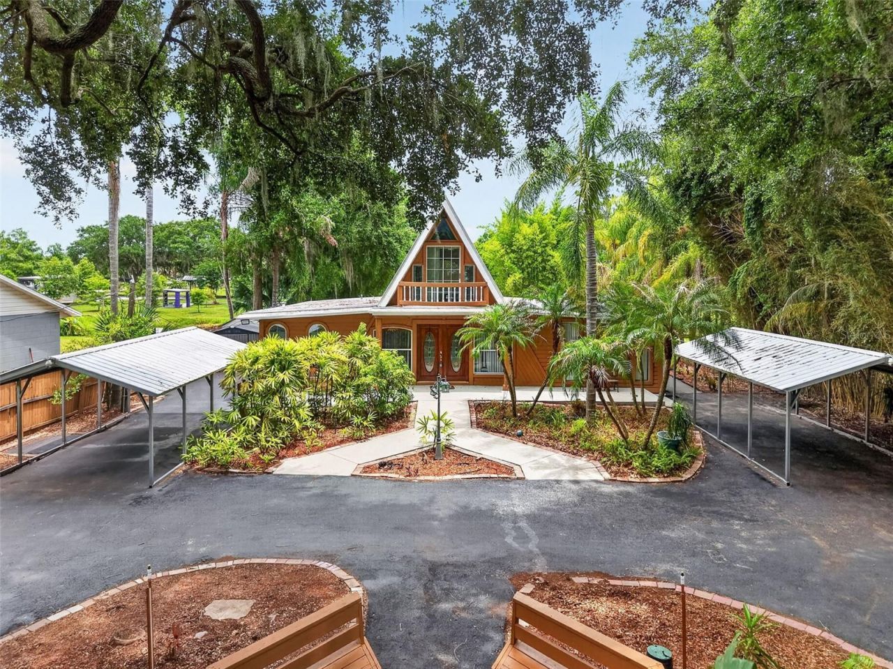 507 Lakeshore Drive, Eustis, FL 32726 Photo