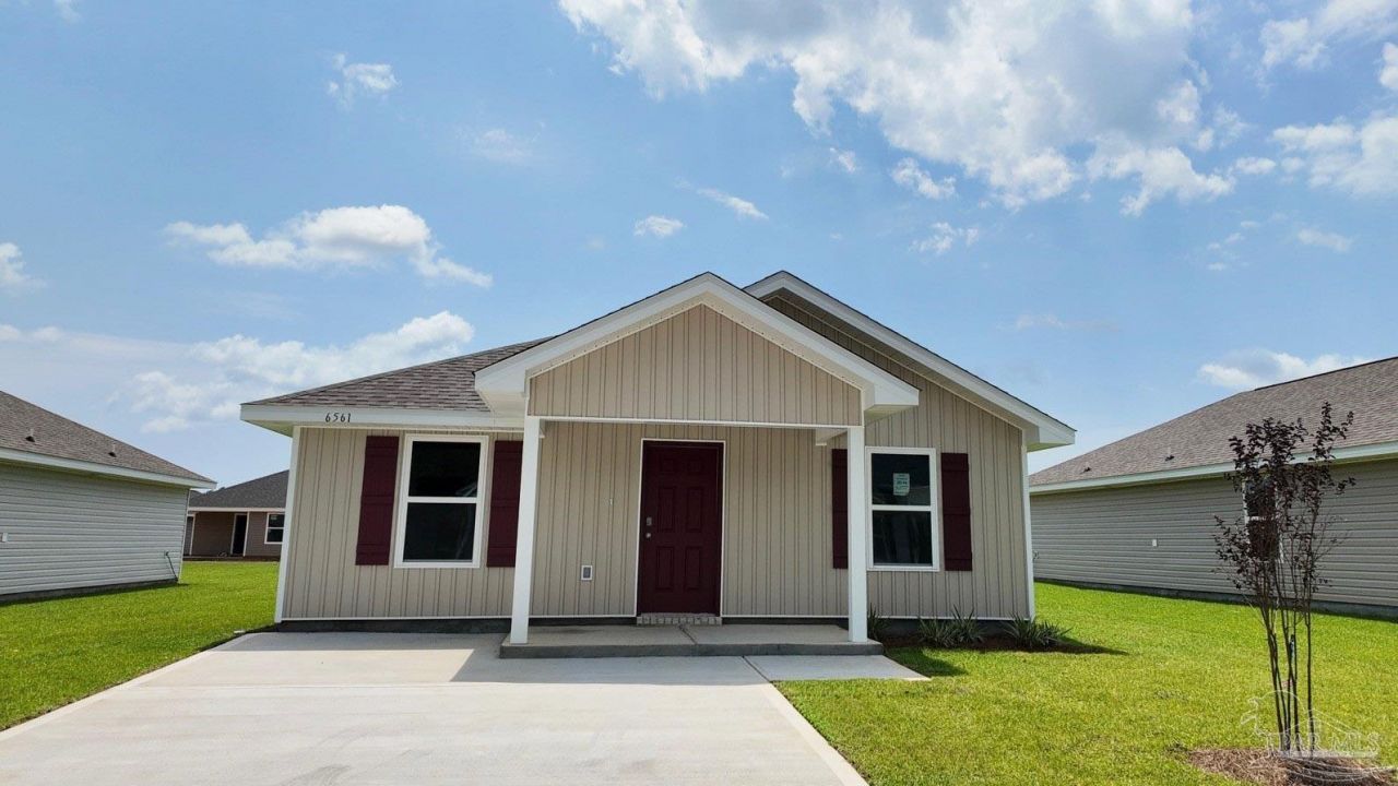 6561 Firefly Dr, Milton, FL 32583 Main Photo