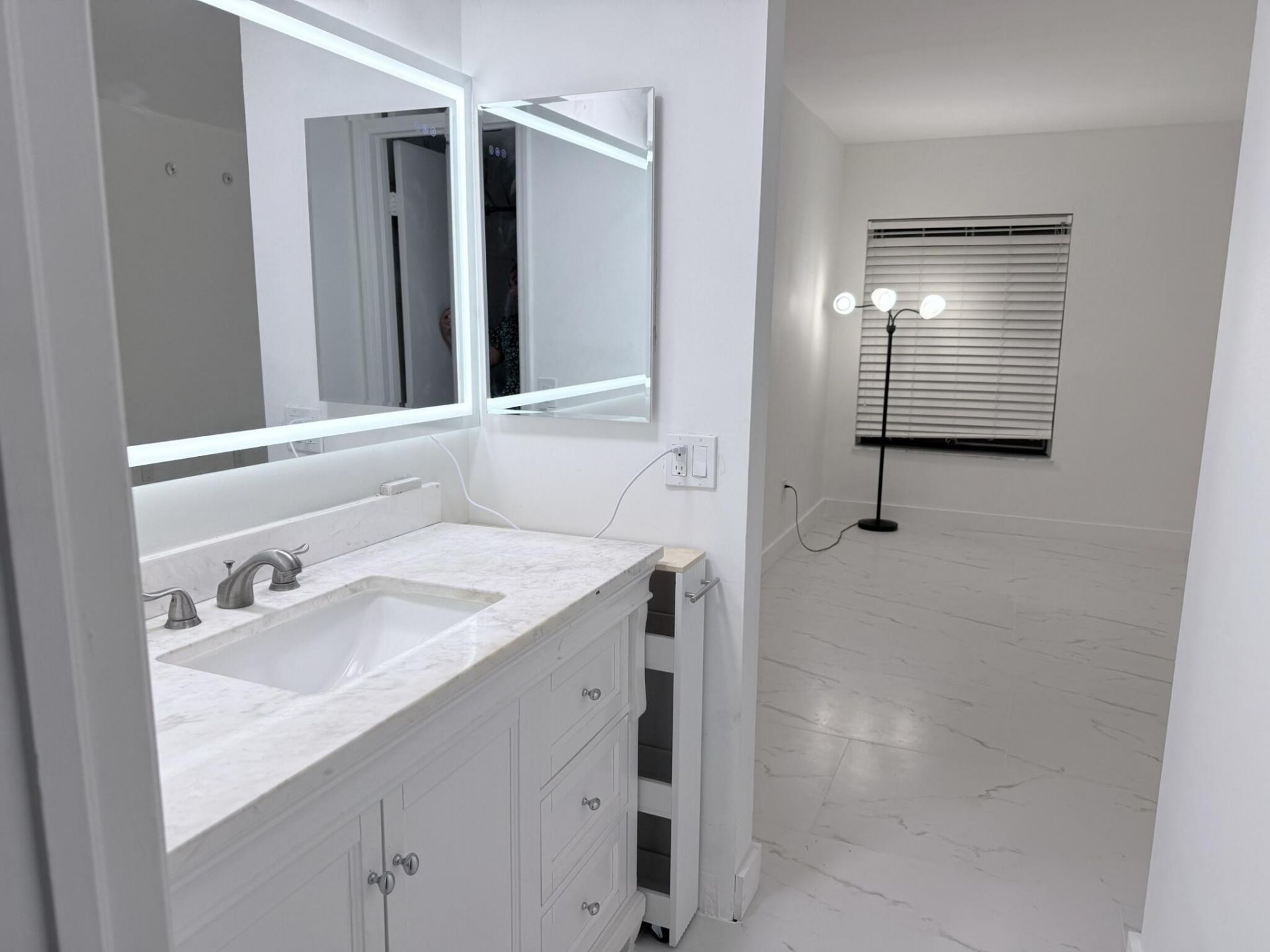 300 E Club Circle, Unit 107, Boca Raton, FL 33431 Photo