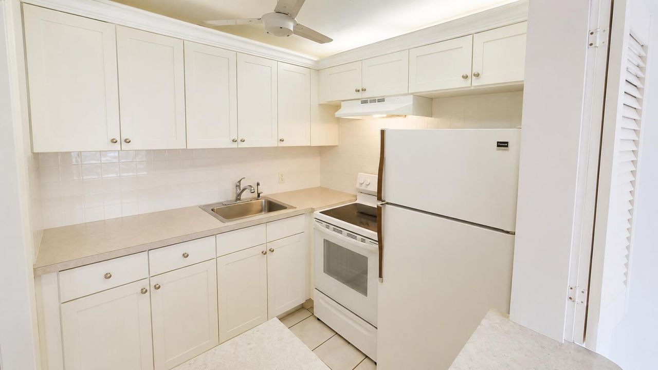 338 Camden O, West Palm Beach, FL 33417 Photo