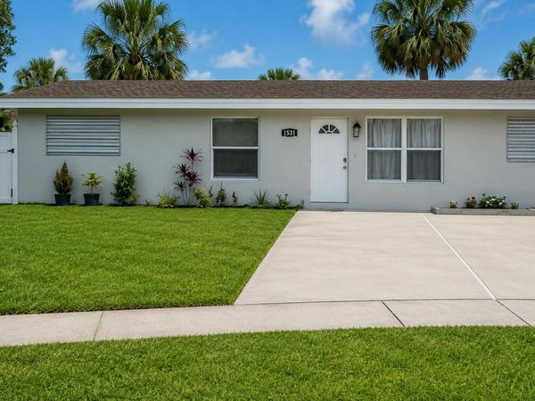 1545 S 24th Way, Riviera Beach, FL 33407