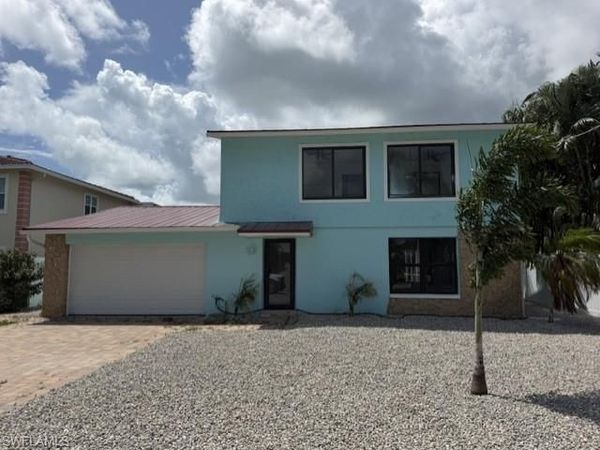 215 Albatross ST , FORT MYERS BEACH, FL 33931