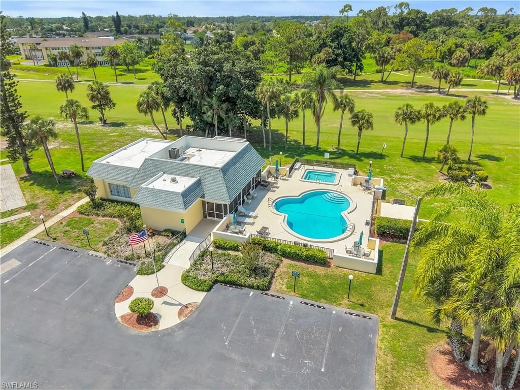 9 Regency Ct, Lehigh Acres, FL 33936 Photo