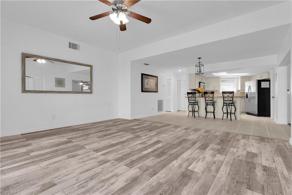 9 Regency Ct, Lehigh Acres, FL 33936 Photo