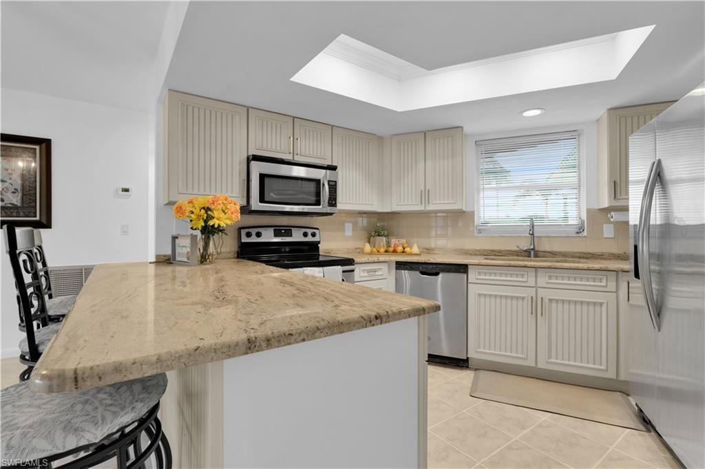 9 Regency Ct, Lehigh Acres, FL 33936 Photo