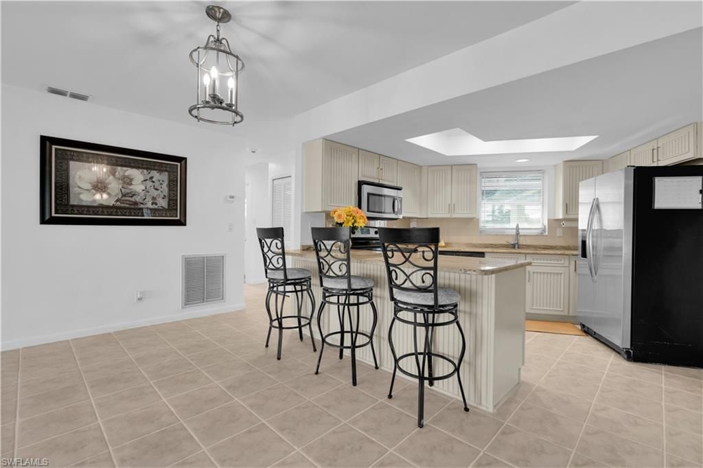 9 Regency Ct, Lehigh Acres, FL 33936 Photo