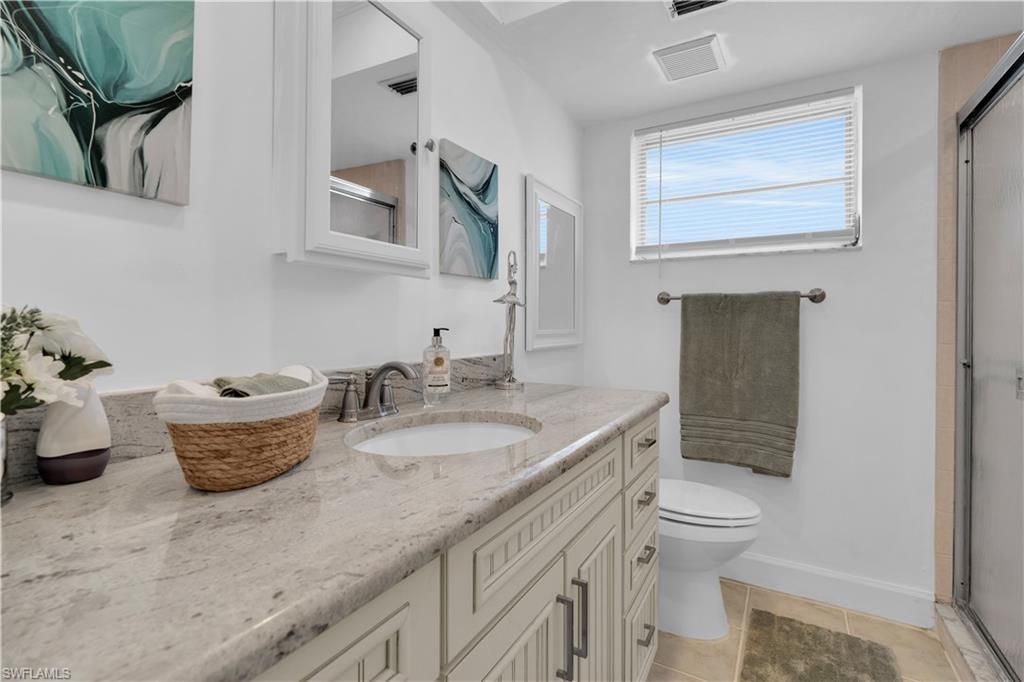 9 Regency Ct, Lehigh Acres, FL 33936 Photo