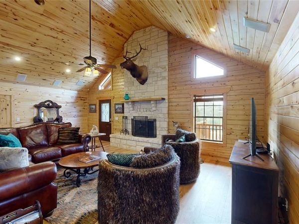1253 Balcones Lane, Graford, TX 76449