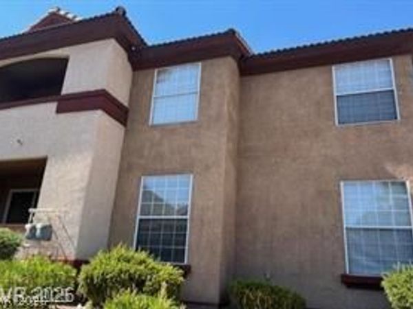 231 W HORIZON RIDGE Parkway , Unit 2618, Henderson, NV 89012