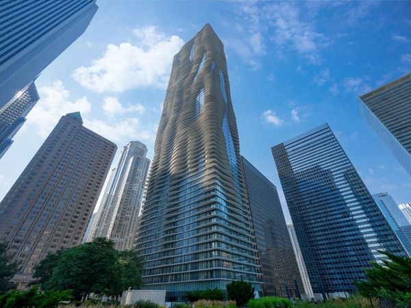 225 N Columbus Drive , Unit 6705, Chicago, IL 60601