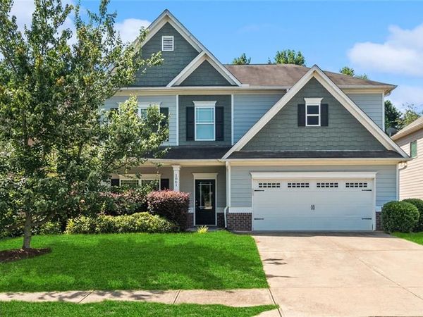 1061 Blind Brook Circle, Hoschton, GA 30548
