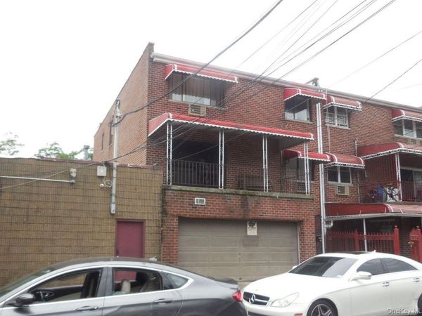 1060 E 225th Street , Bronx, NY 10466