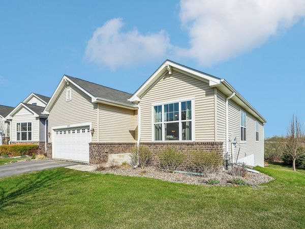3747 Terra Vista Path, Chaska, MN 55318