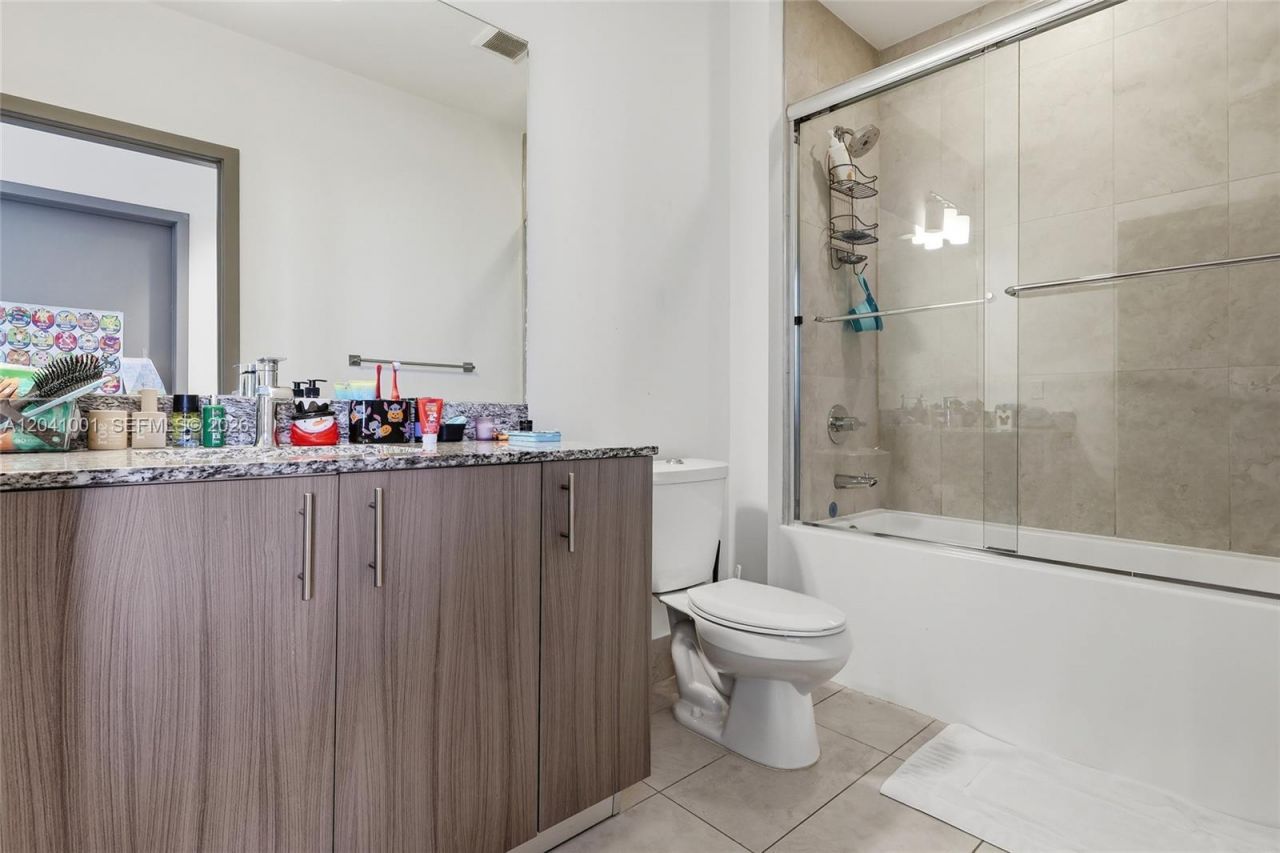 5350 NW 84th Ave , Unit 1901, Doral, FL 33166 Photo