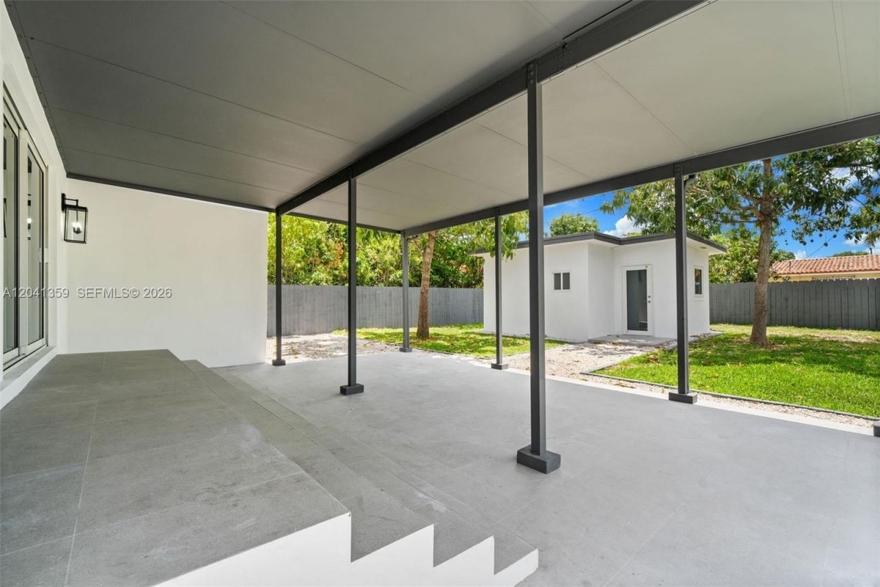 2940 SW 12th St , Miami, FL 33135 Photo