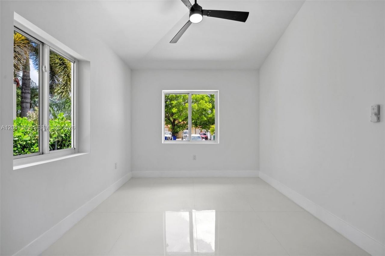 2940 SW 12th St , Miami, FL 33135 Photo
