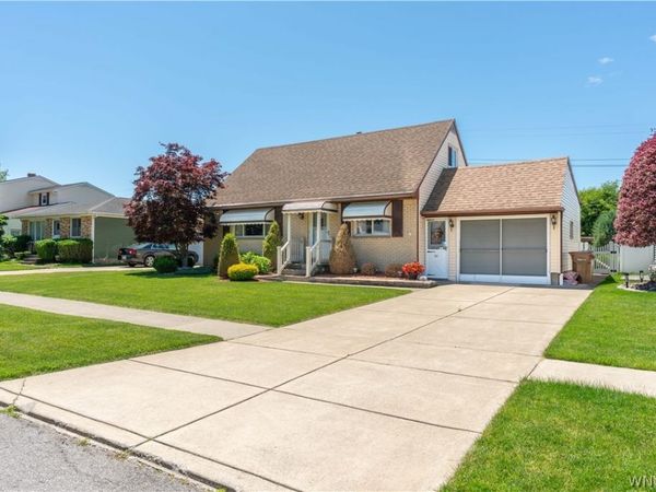 34 Louise Drive , Buffalo, NY 14227